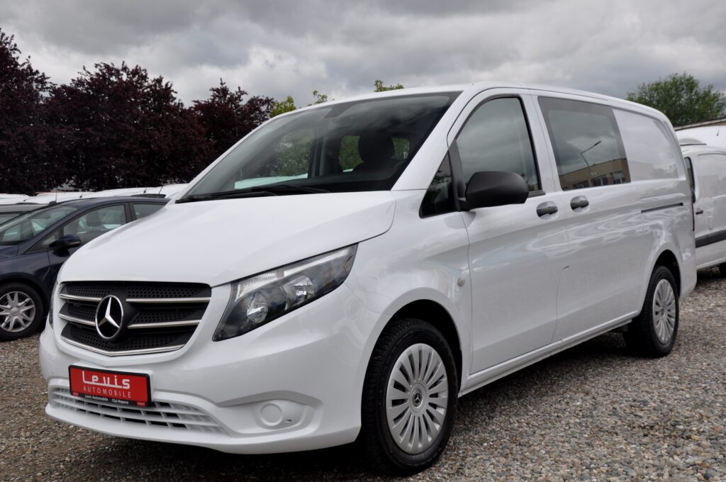 Mercedes-Benz Vito Doka Automat 4x4 - 2019 - Levis Automobile